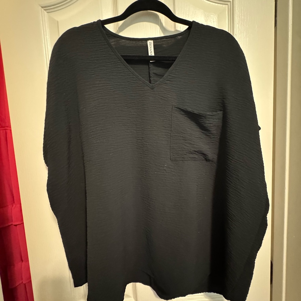 Zenana Outfitters Black V-Neck Blouse